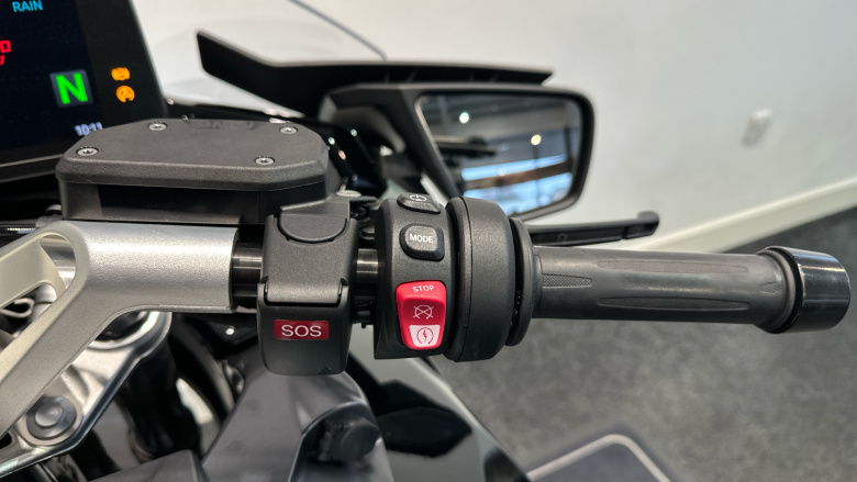 BMW R1300 RT LE (25MY)